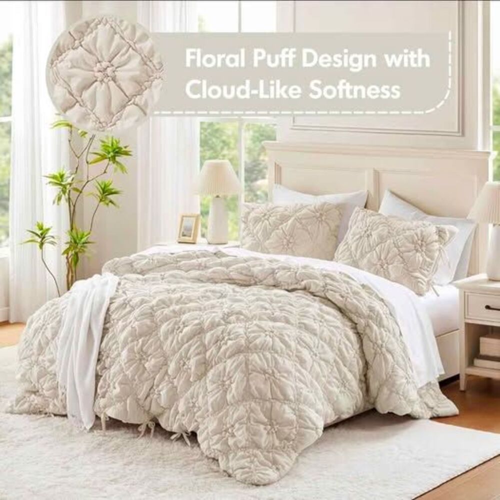 Twin comforter and  1pillow sham set- beige chic bows flowery design